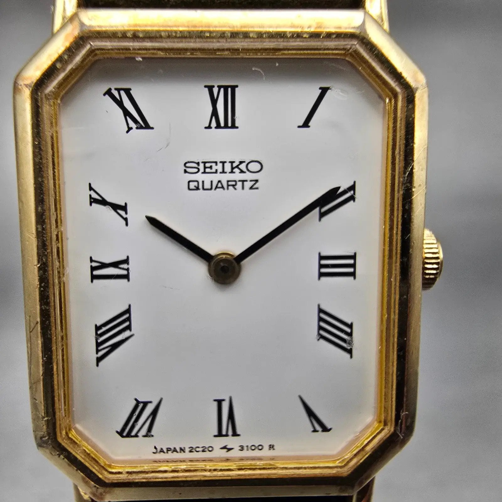 Seiko Tank Watch Women 18mm White Dial Gold Tone Rectangle 2C20-6500 New Battery1
