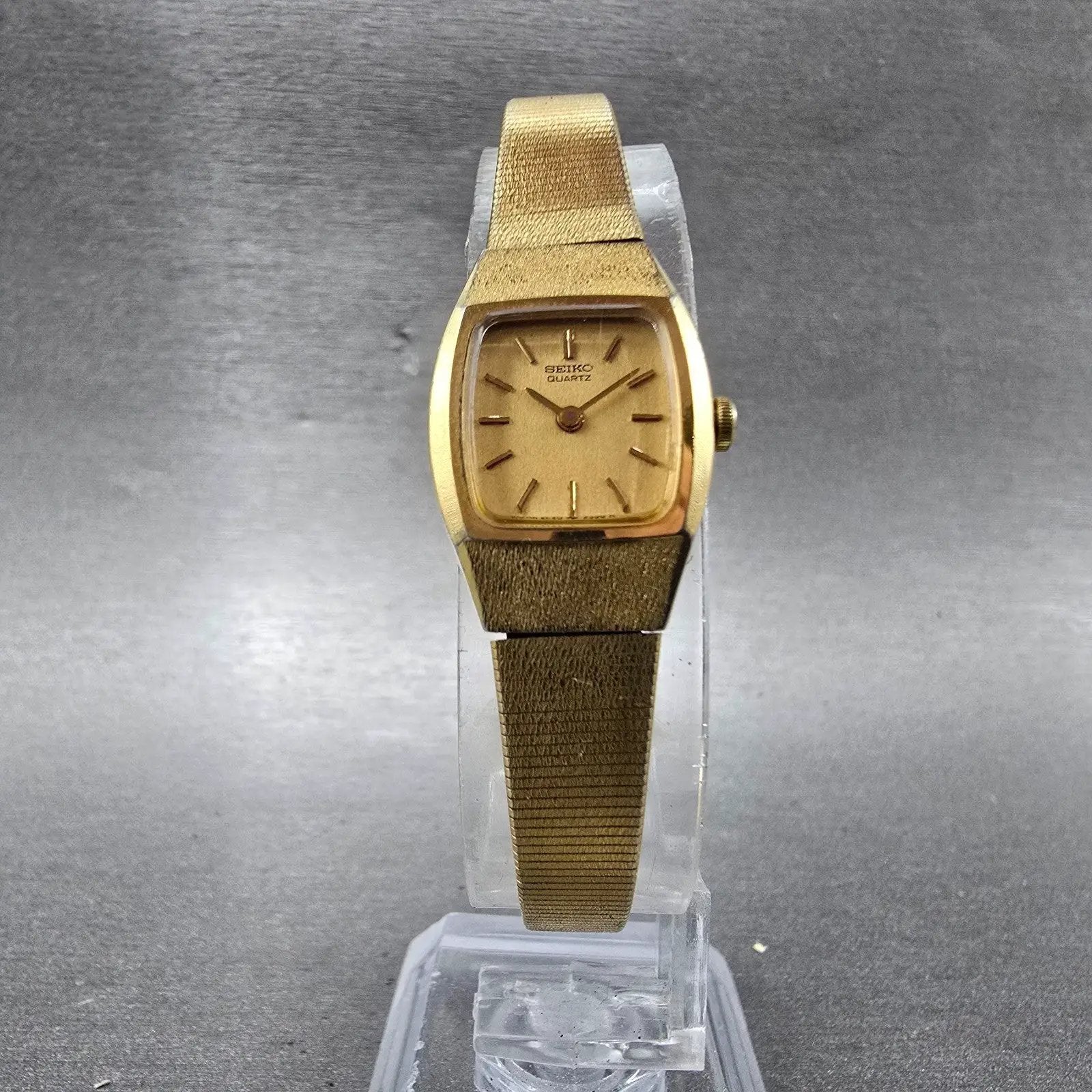 Seiko Watch Women 17mm Gold Dial Gold Tone Oval 2C20-6450 New Battery Vintage5