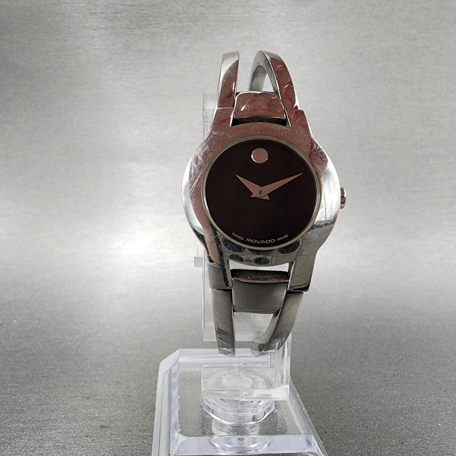 Movado Amorosa Watch Women 24m Black Dial Silver Tone Round 84 E4 1842 NewBat AB5