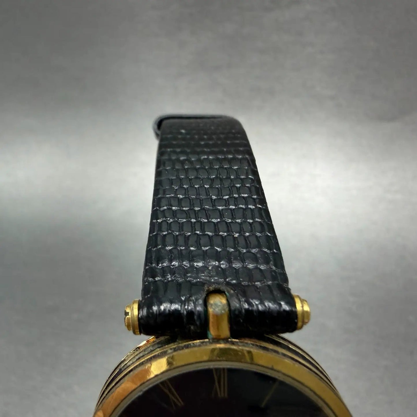 Gucci 2000M Watch Men 30mm Black Dial Gold Plated Leather Round New Battery VTG24