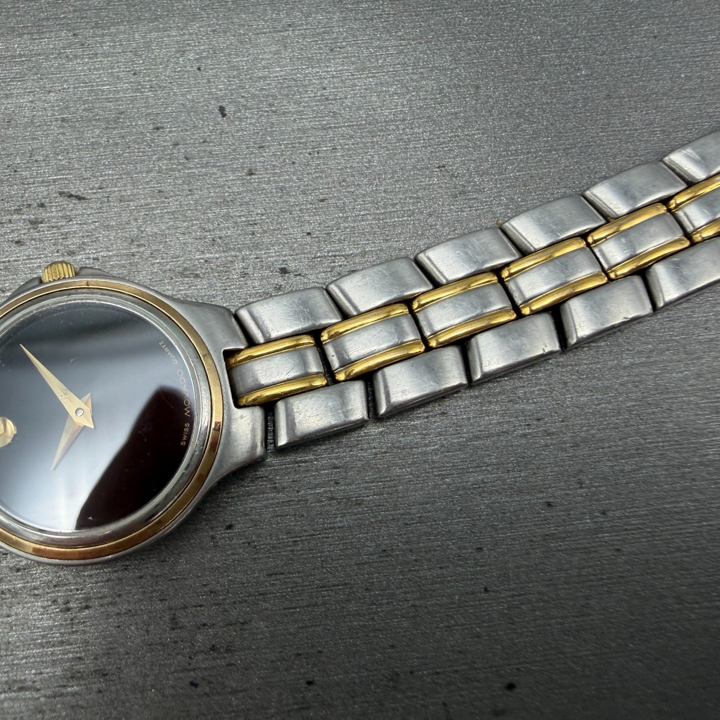 Movado Museum Watch Women 24mm Black Dial Two Tone Round READ!!!! 81-E3-828 Runs9