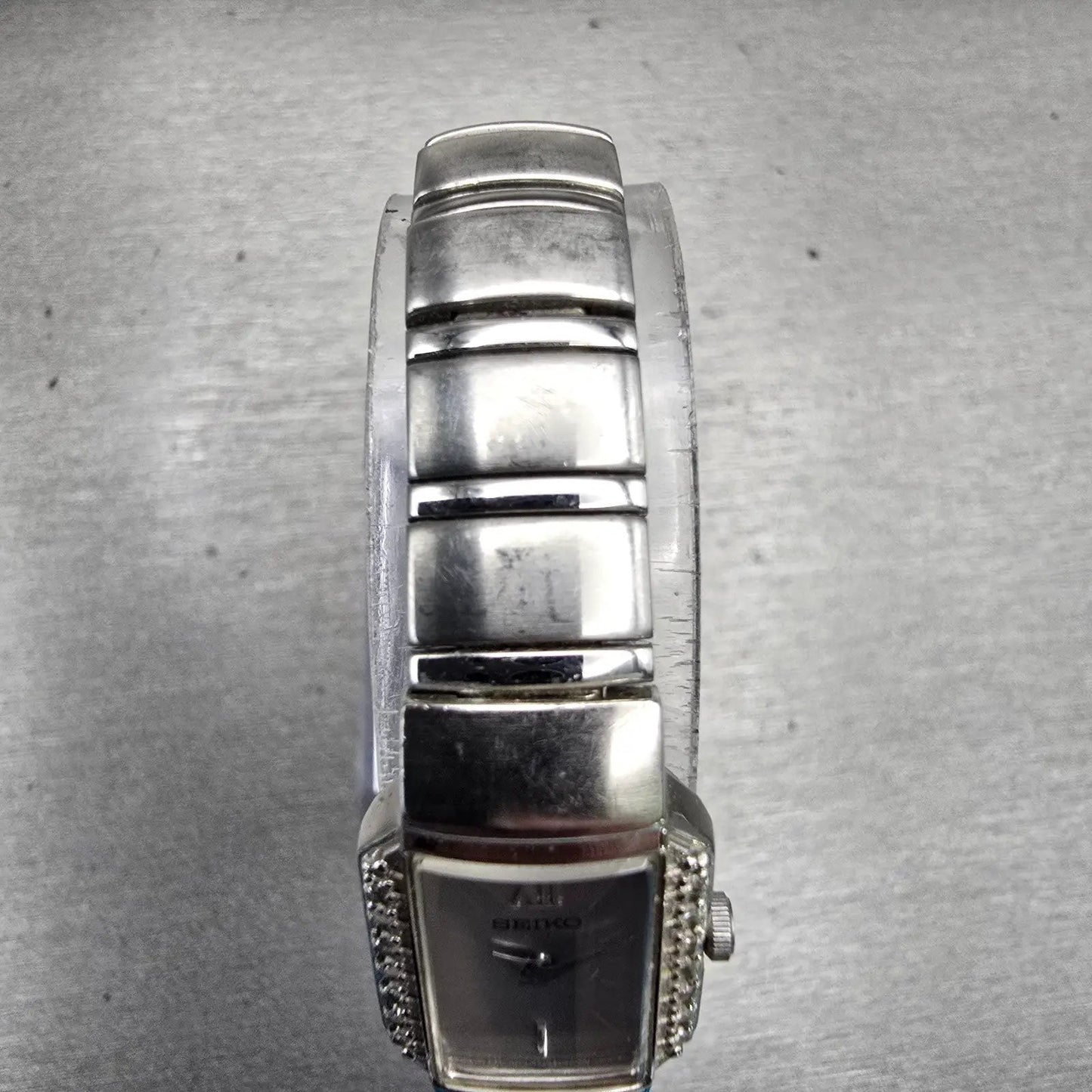 Seiko Watch Women 16mm Silver Dial Silver Tone Gemmed 1F20-0AB0 New Battery VTG4