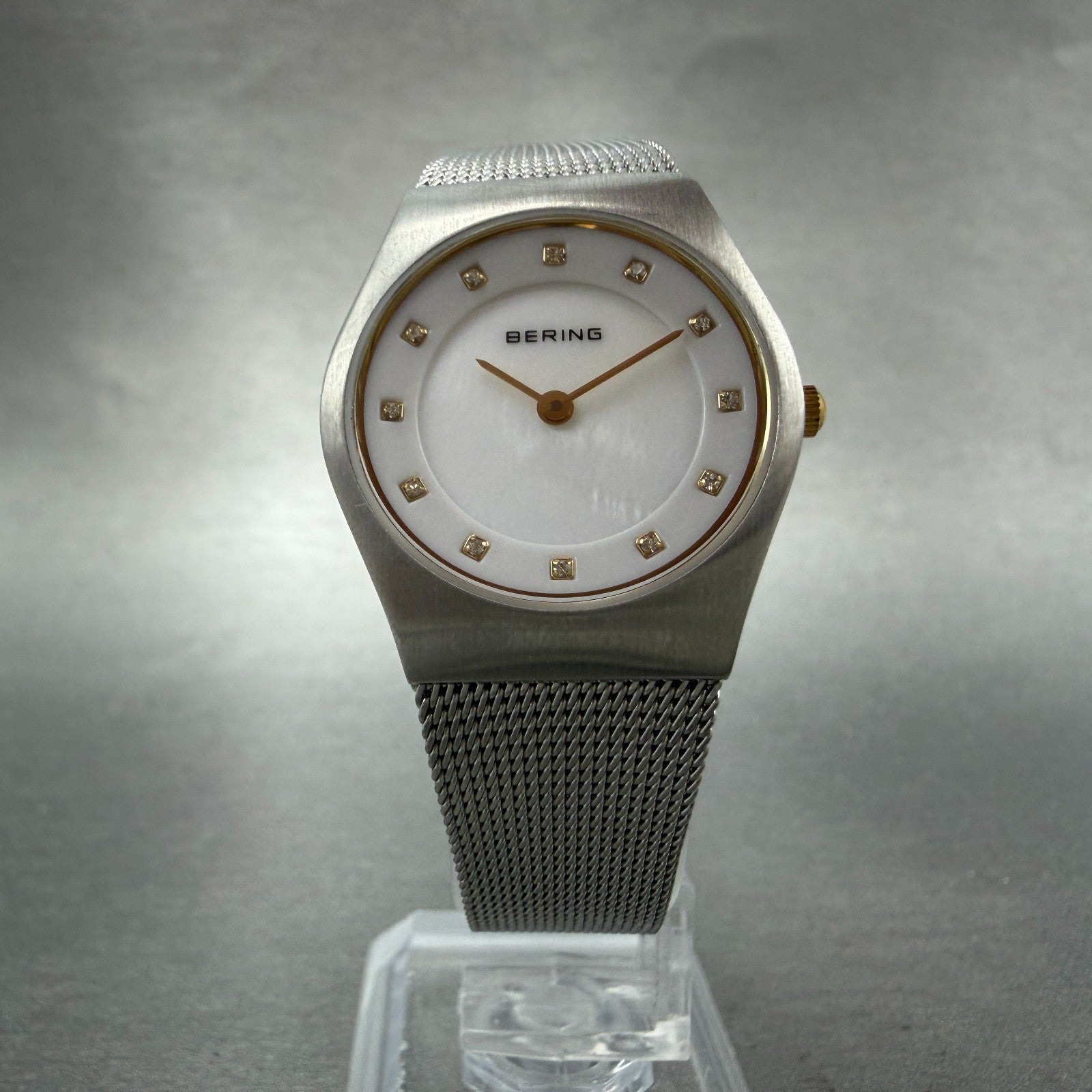 Bering Watch Women 27mm MOP Dial Silver Tone Mesh Band 11927-004 Round New batt5