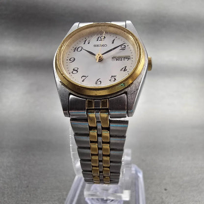 Seiko Watch Women 24mm White Dial Two Tone Daydate Round 7N83-0011 New Battery5