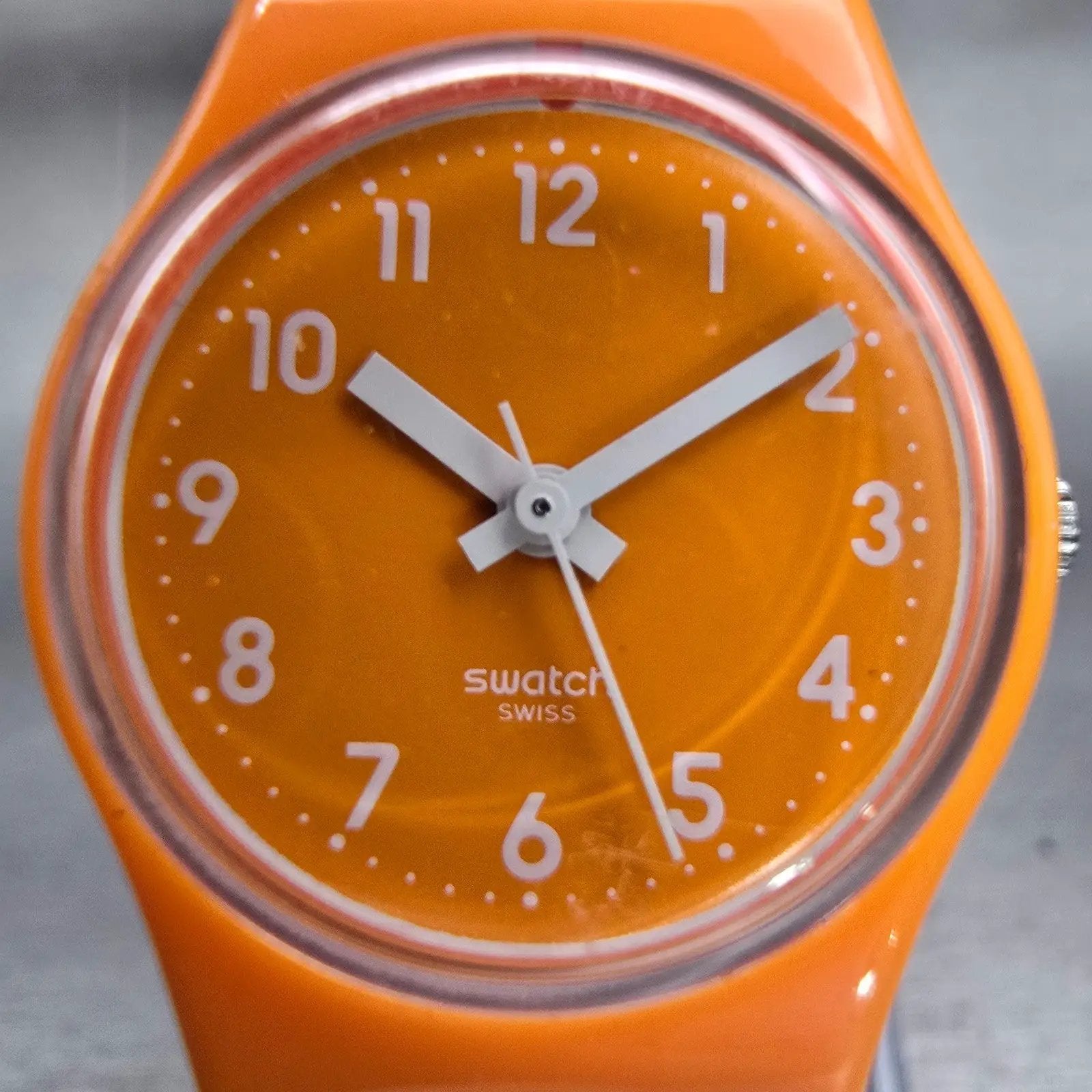 Swatch Abricot Watch Women 25mm Orange Dial Orange Tone Round LO104 New Battery1