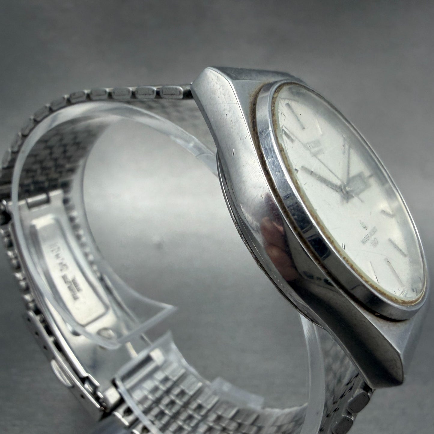 Citizen CQ Watch Men 34mm Silver Dial Silver Tone Daydate 4-211162 New Battery3