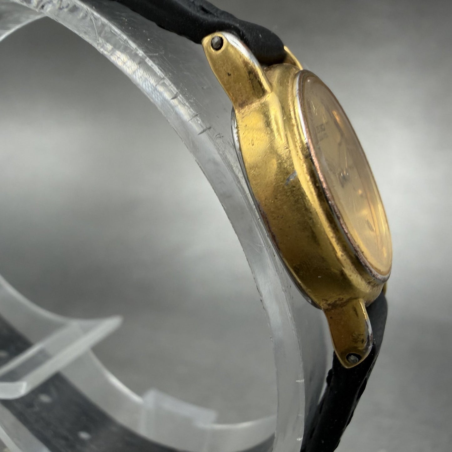 Seiko Watch Women 18mm Champagne Dial Gold Tone Oval VTG 1N00-5K39 New Battery4