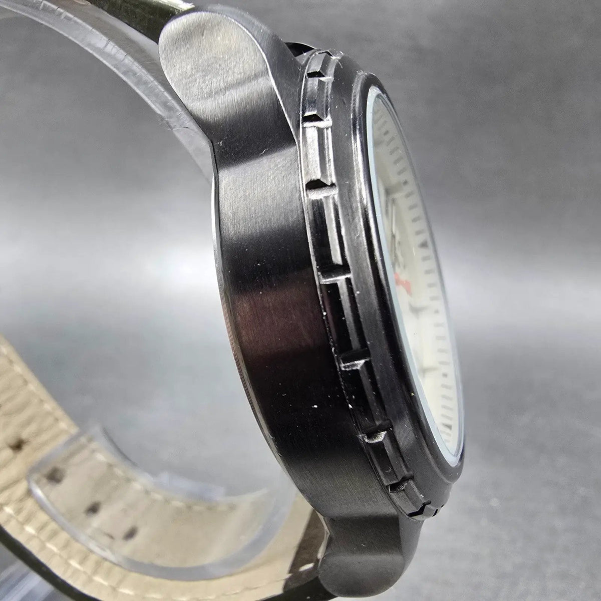 Timex Expedition Rugged Field Watch Men 43mm Cream Dial Black Date Round New Bat3