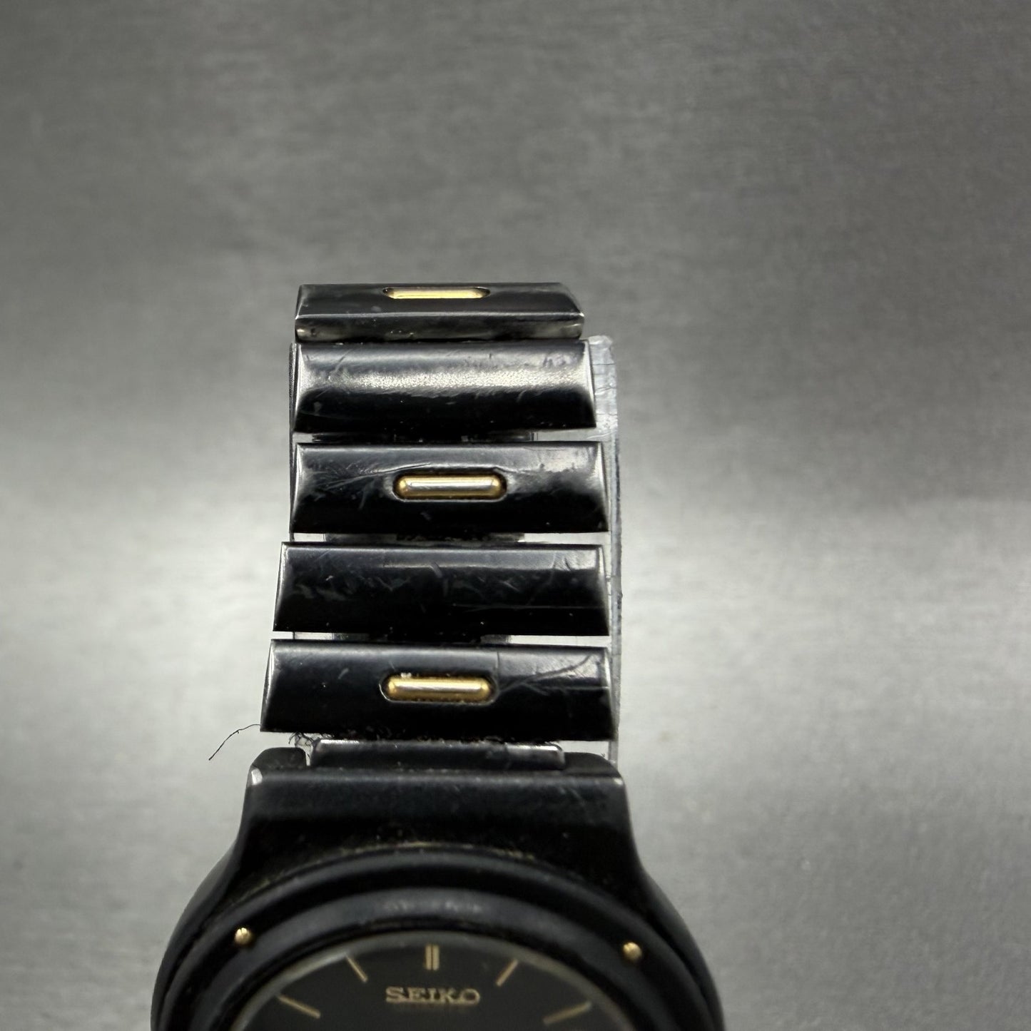 Seiko SQ Sports 100 Watch Women 26mm Black Dial Black Tone Daydate New Battery4