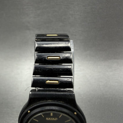 Seiko SQ Sports 100 Watch Women 26mm Black Dial Black Tone Daydate New Battery4