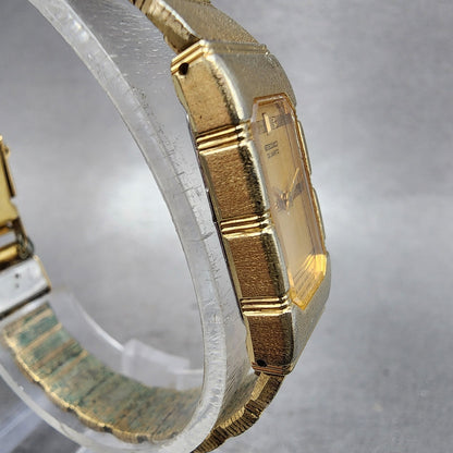 Seiko Tank Watch Women 13mm Champagne Dial Gold Tone 2e205030 New Battery3