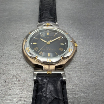Pulsar Watch Men 36mm Black Dial Silver Tone Date Round V732-0D90 SAMPLE PARTS3