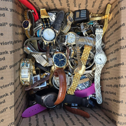 Watch Lot Men Women Citizen Fossil Wenger Stauer 18.2 LB VTG Modern PARTS2