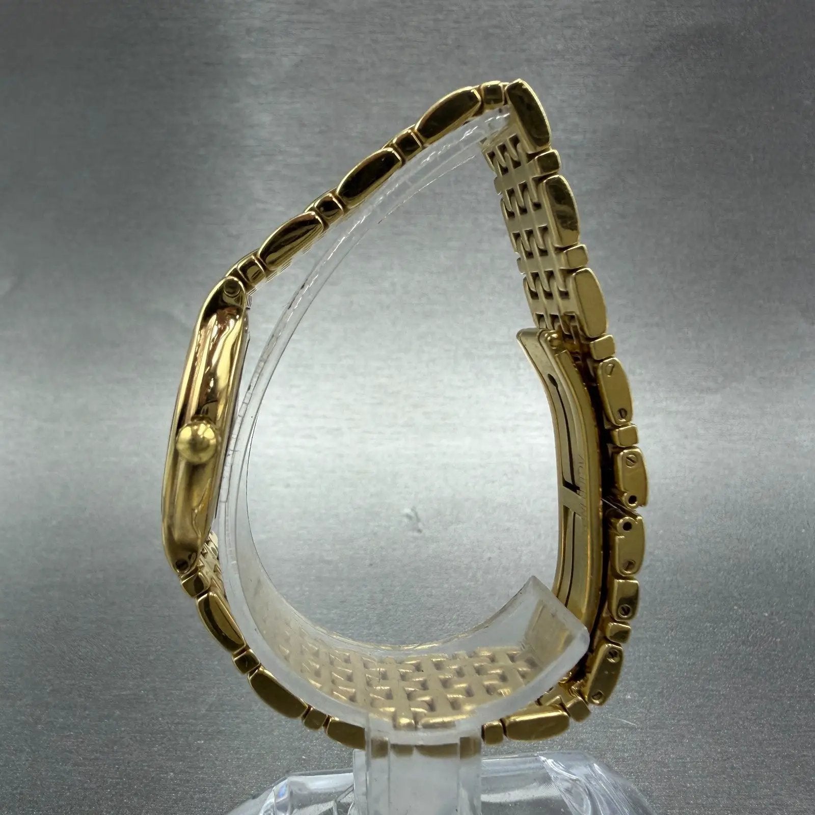 Raymond Weil Fideli Watch Women 24mm Champagne Dial Gold Tone Date 4702 NewBat6