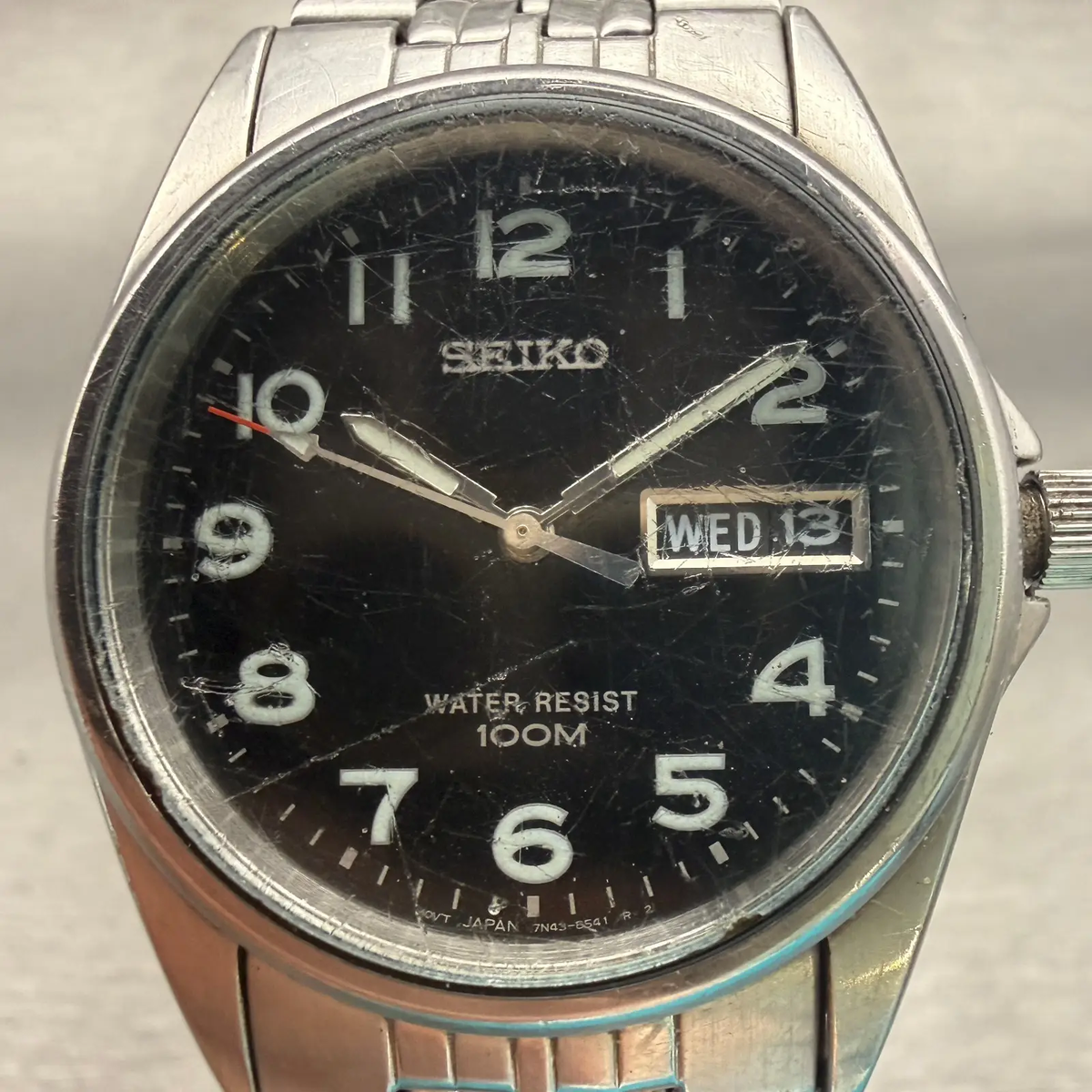 48304725