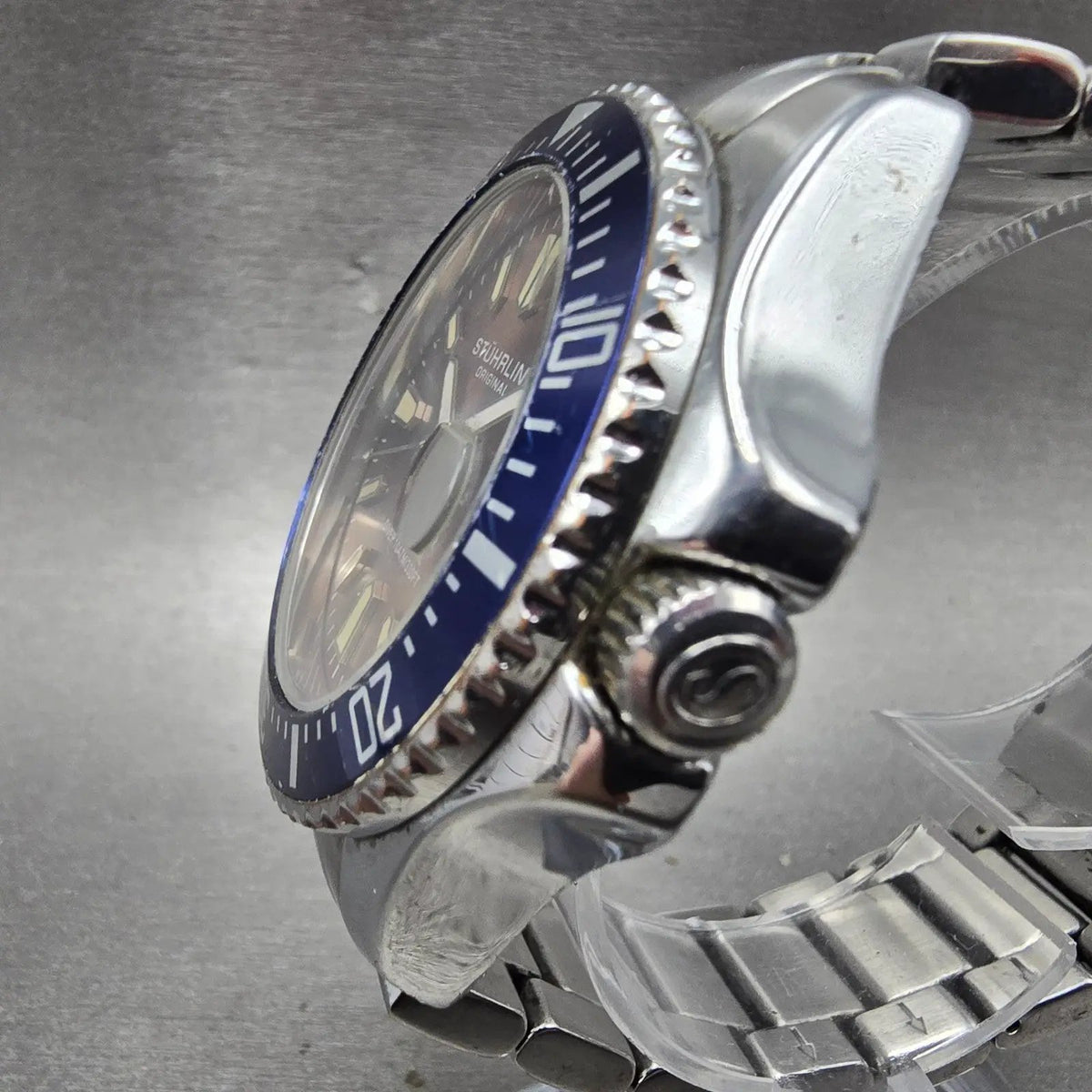 Stuhrling Depthmaster Dive Watch Men 43mm Gray Dial Steel Date Round New Battery2