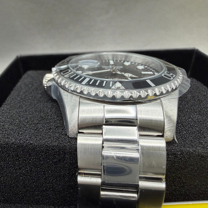 Invicta Pro Diver Watch Men 43mm Black Dial Silver Tone Date Round 300184