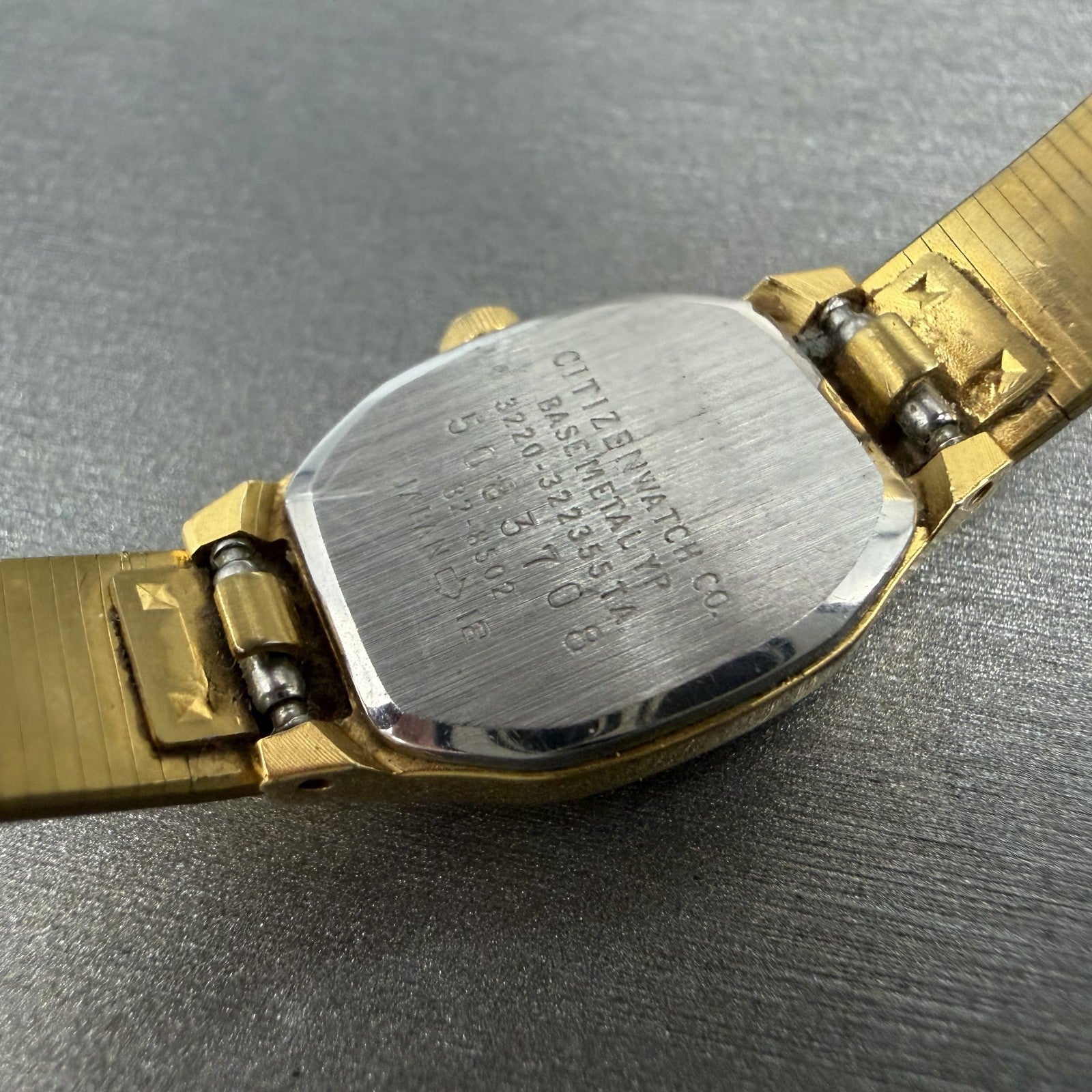 Citizen CQ Watch Women 17mm Champagne Dial Gold Tone 3220-322355 New Battery9