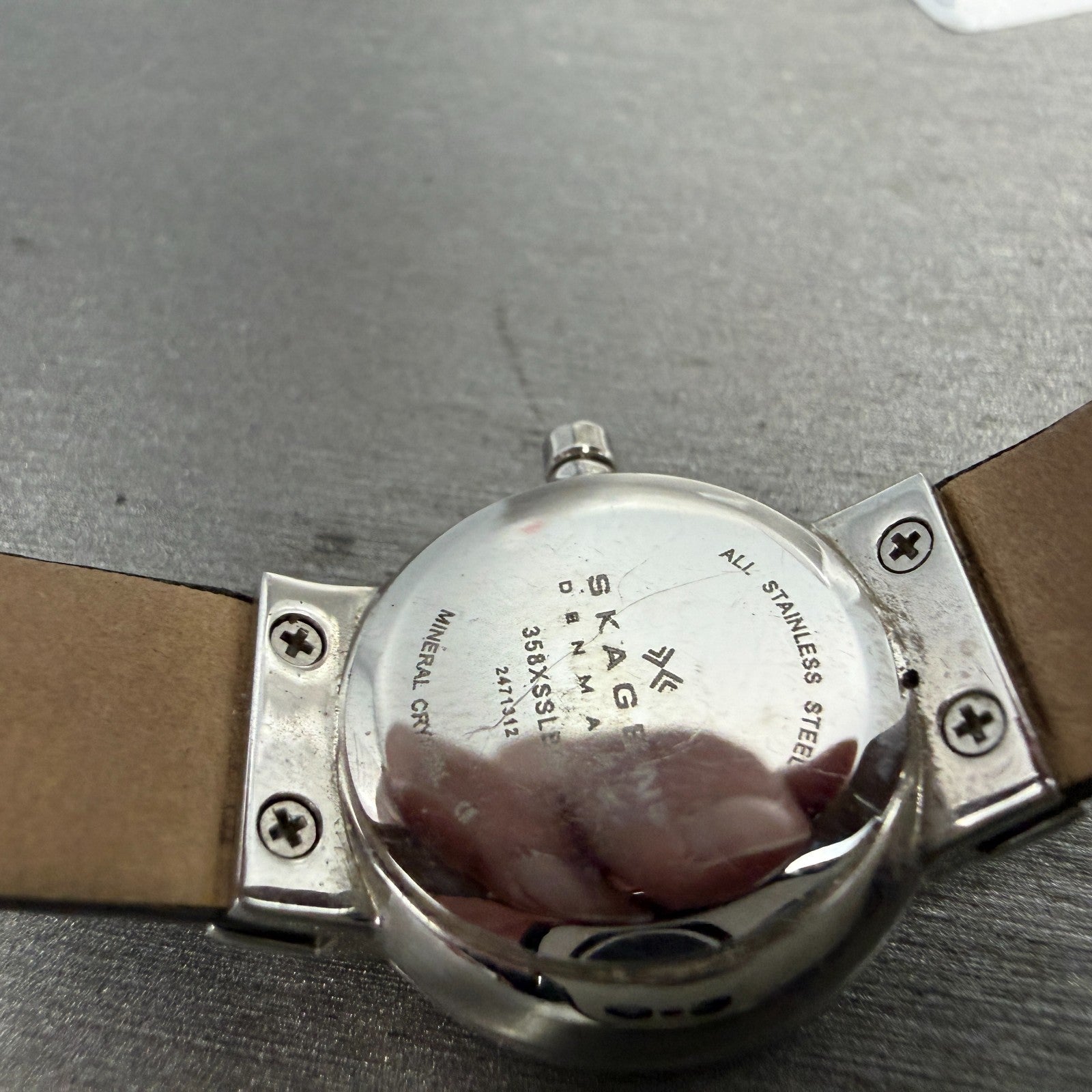 Skagen Watch Women 22mm Silver Dial Silver Tone Round 358XSSLBC New Battery9