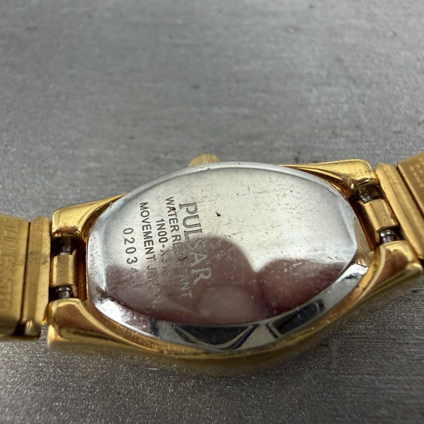 Pulsar Watch Women 17mm Champagne Dial Gold Tone Oval 1N00-X318 New Battery9