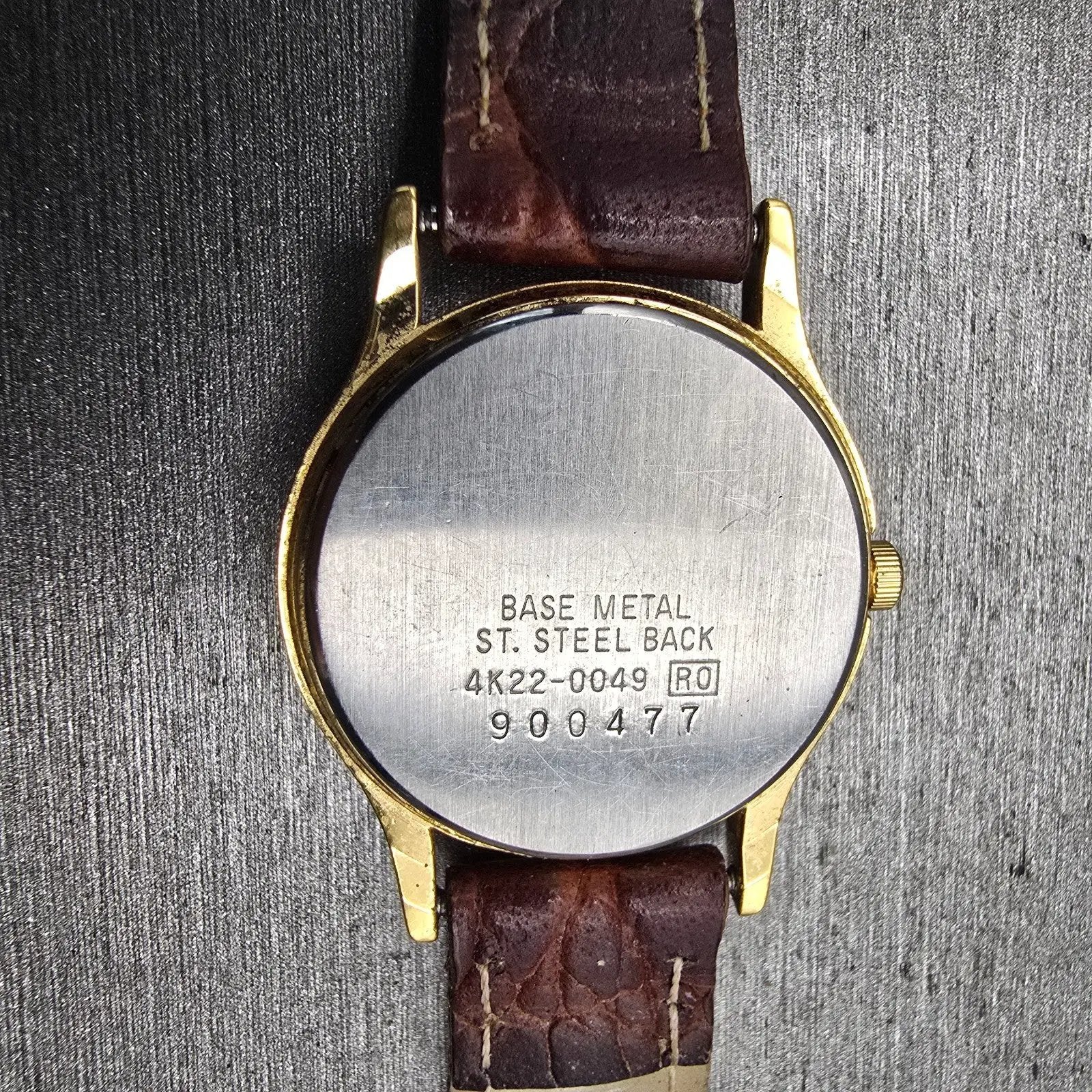 Seiko Moon Phase Watch Women 24mm White Dial Gold Tone Round 4K22-0049 New Batt10