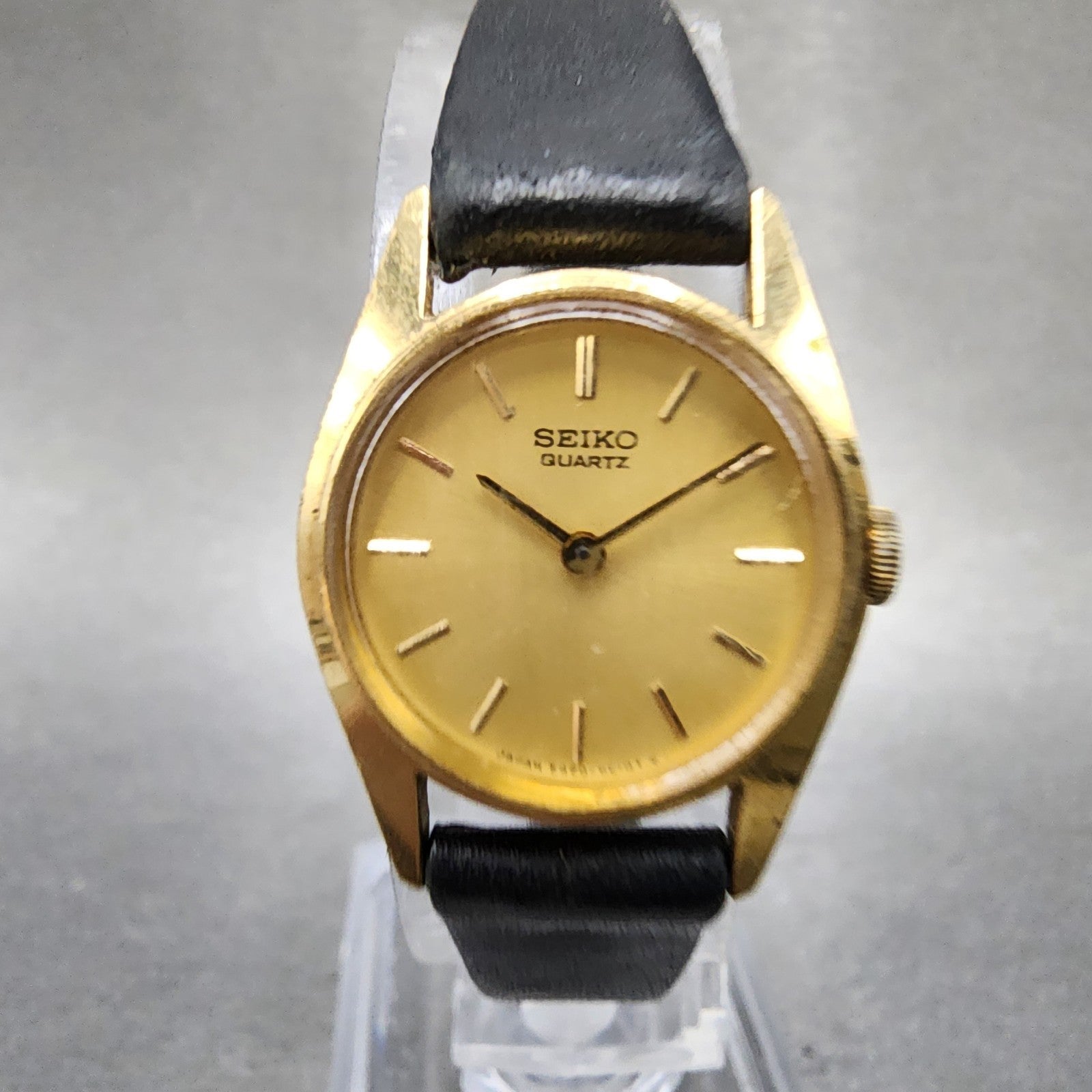 Seiko Watch Women 20mm Champagne Dial Gold Tone Round 54200090 New Battery0