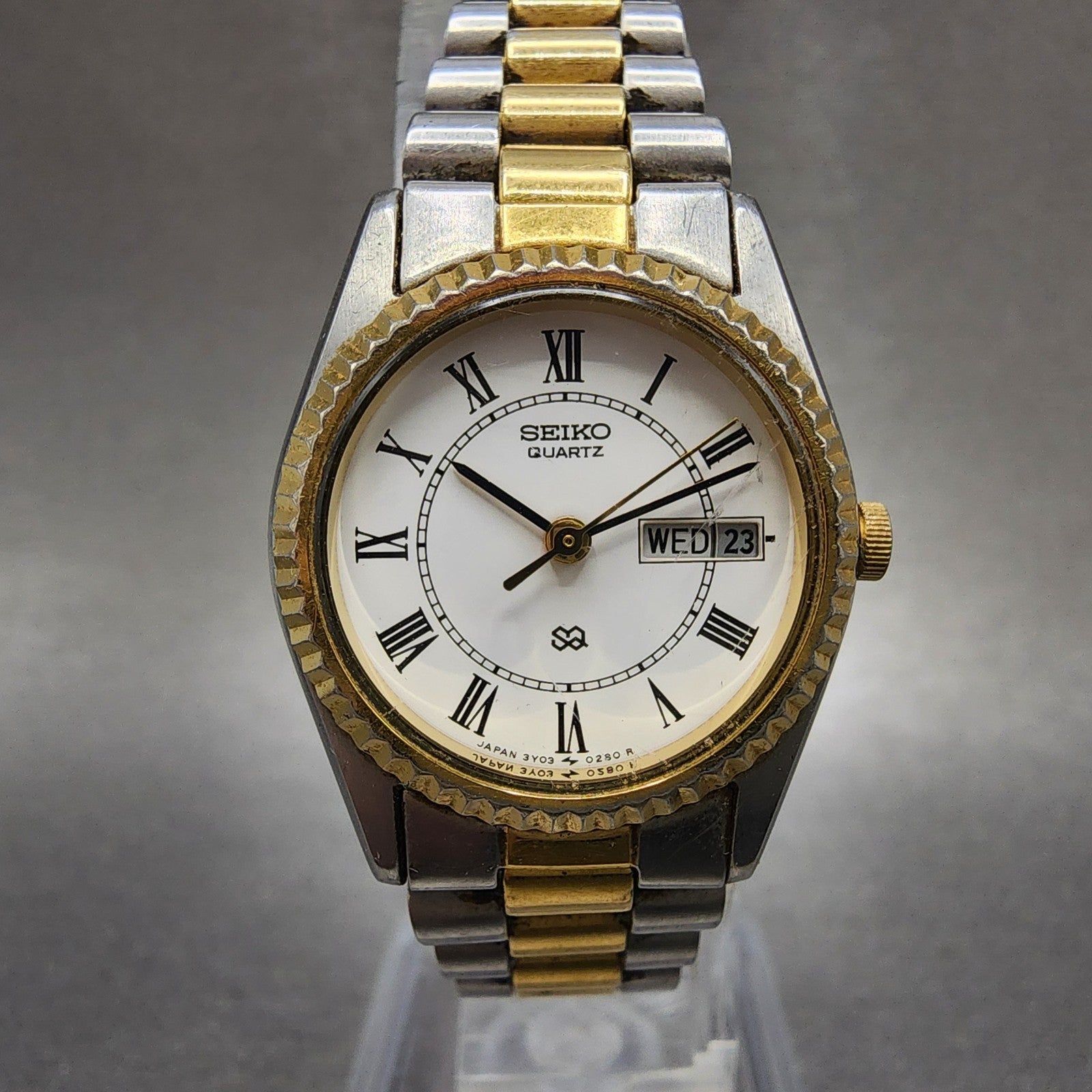 Seiko SQ Watch Women 24mm White Dial Two Tone Daydate 3y030160 New Battery0