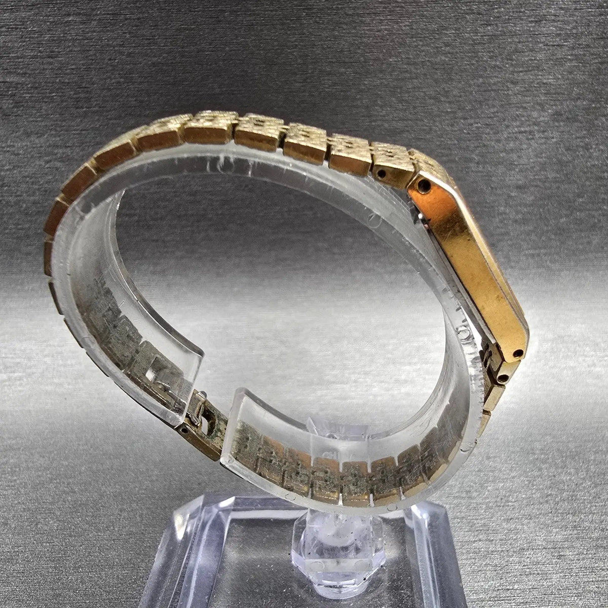 Seiko Watch Women 13mm Champagne Dial Gold Tone Rectangle 1320-5229 New Battery8