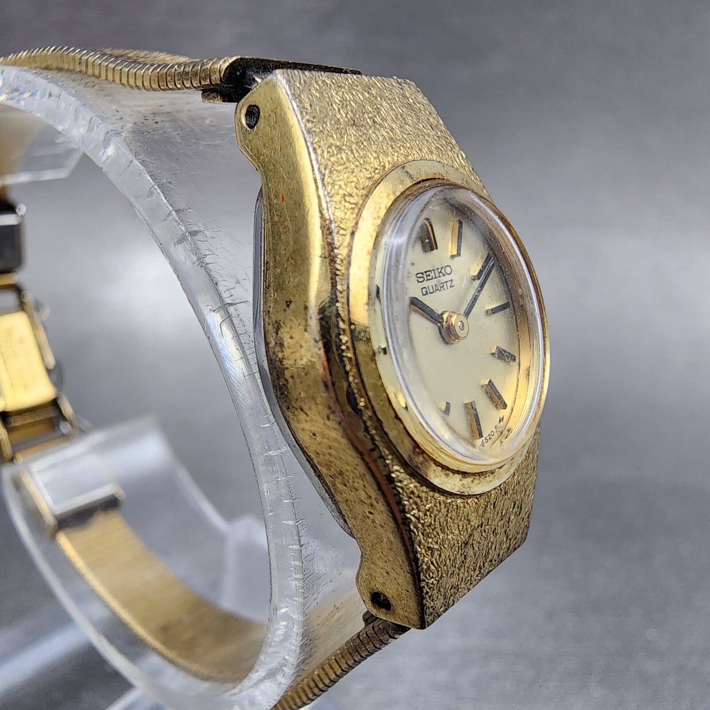 Seiko Watch Women 16mm Gold Dial Gold Tone Round 14000909 New Battery3