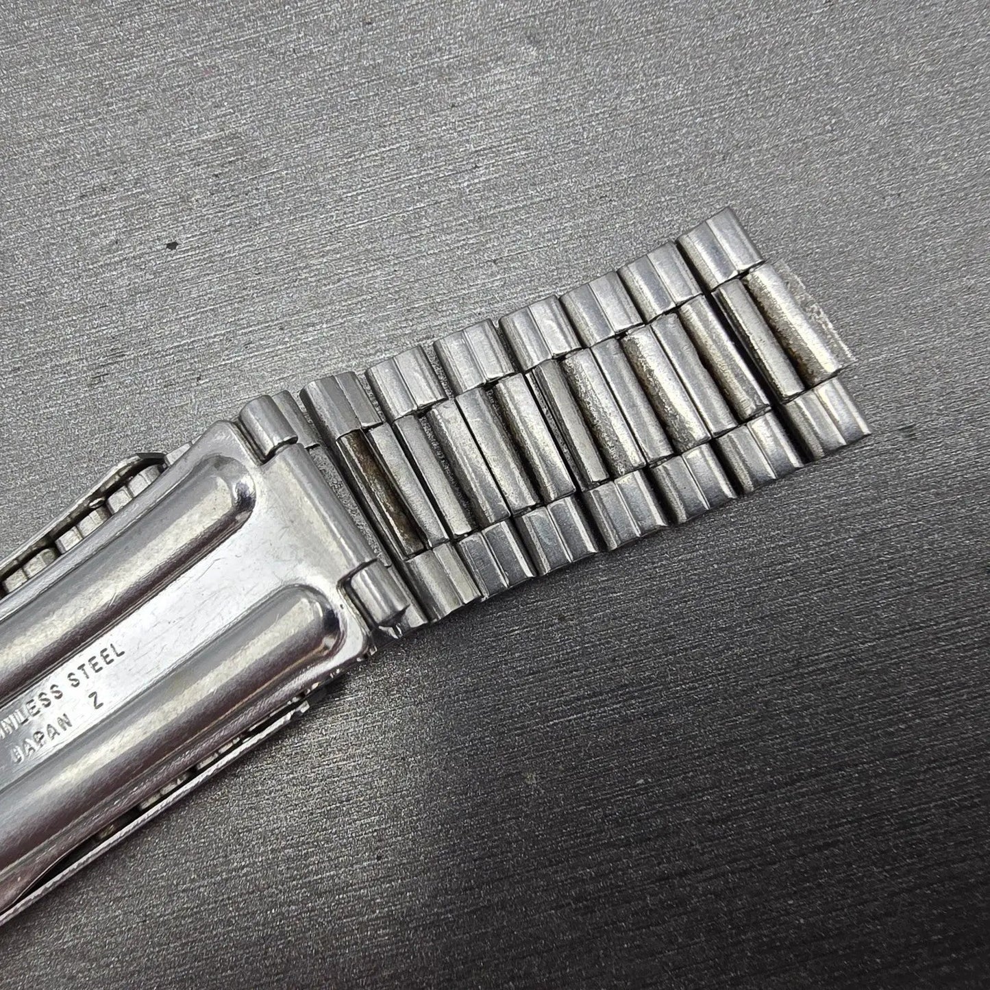 Seiko SQ Bracelet 20mm Stainless Steel Two Tone Tri Folding Clasp Vintage Z2788