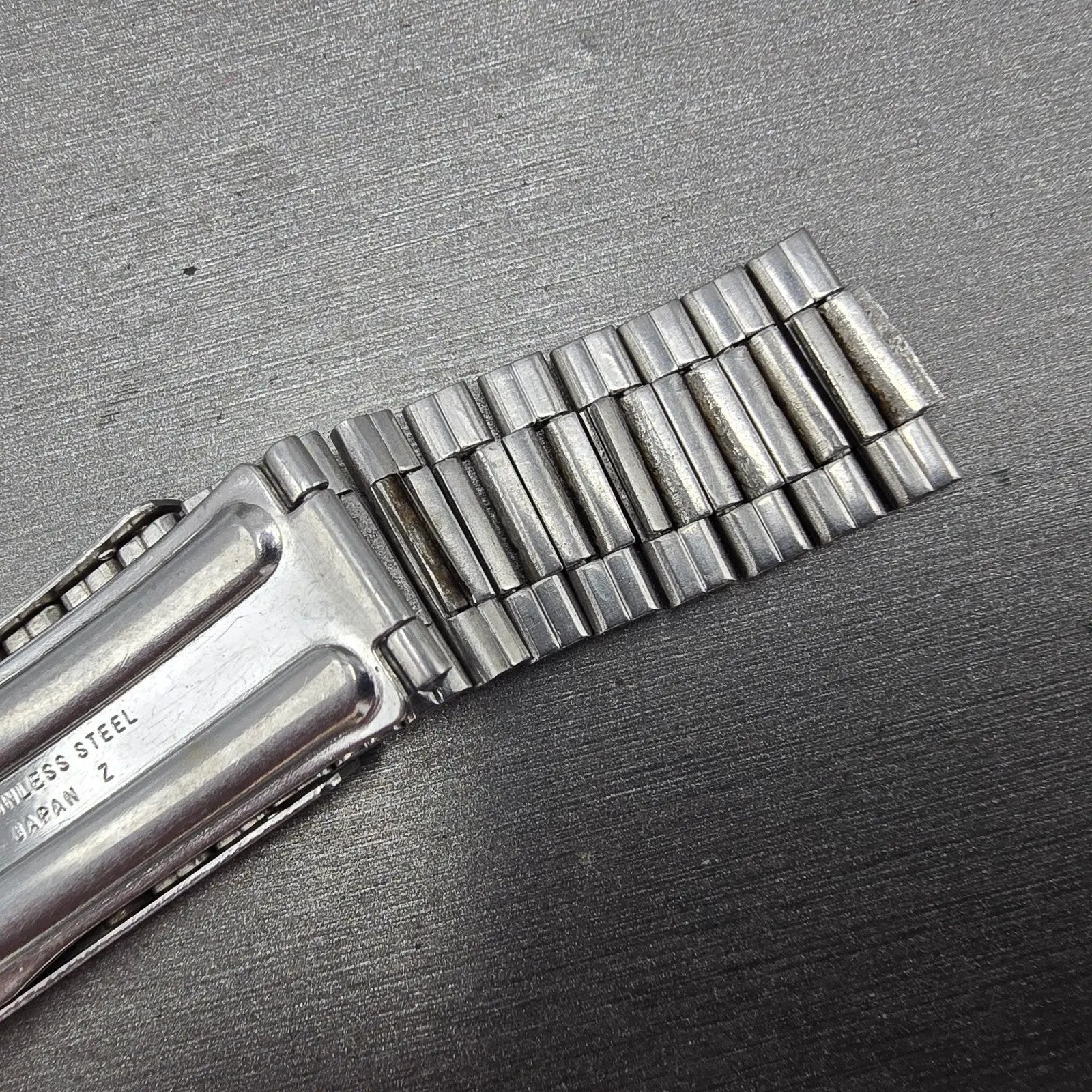 Seiko SQ Bracelet 20mm Stainless Steel Two Tone Tri Folding Clasp Vintage Z2788
