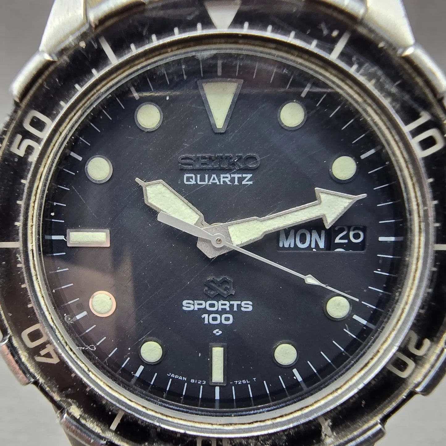 Seiko SQ Sports 100 Dive Watch Men 37mm Black Dial Steel READ!! 8123-7180 NewBat1