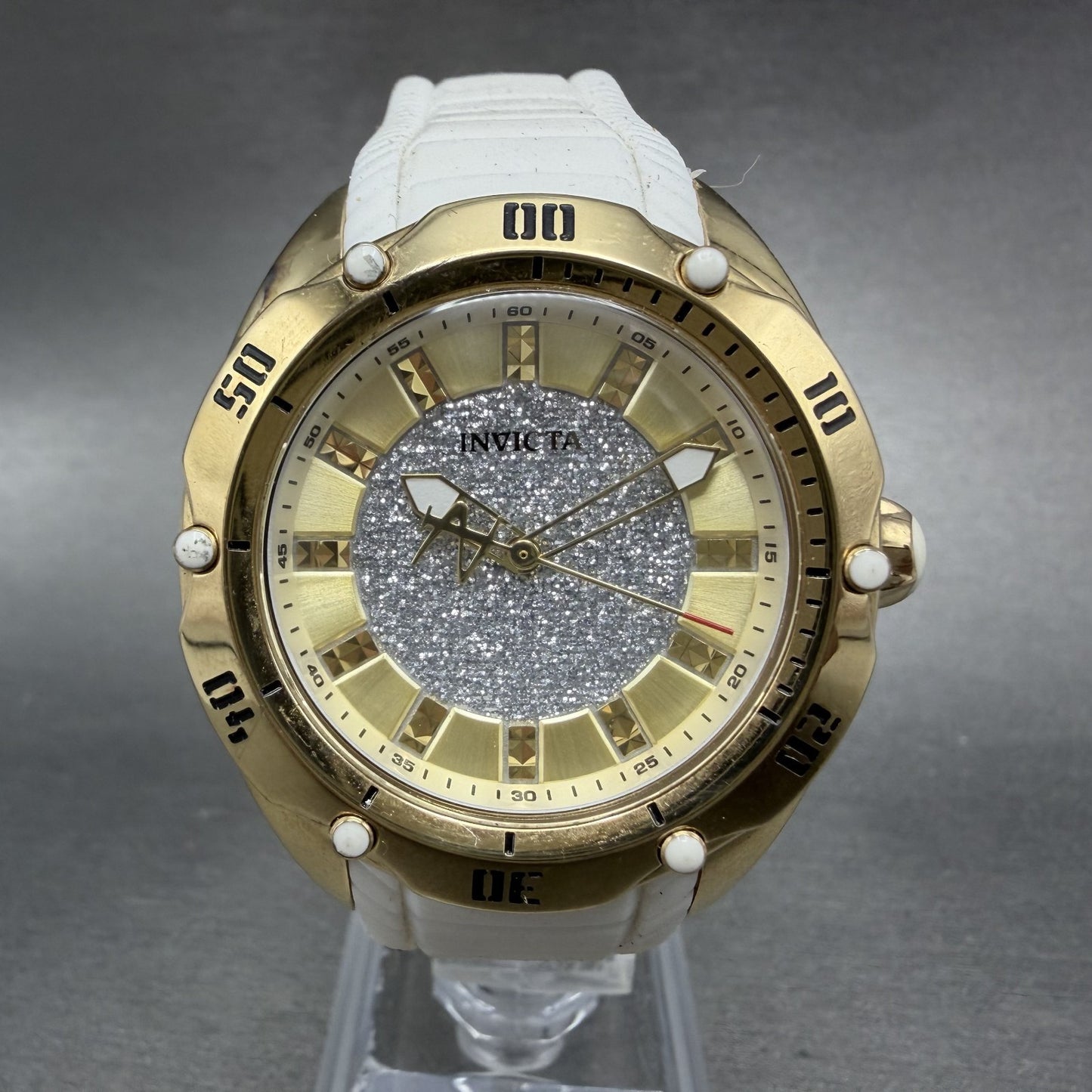 Invicta Venom Watch Women Silver Dial Gold Tone Round Rubber 26147 New Battery0