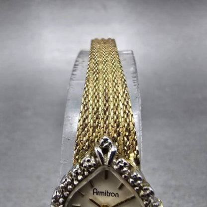 Armitron Watch Women 15mm Cream Dial Gold Tone Diamond bezel Oval New Battery4
