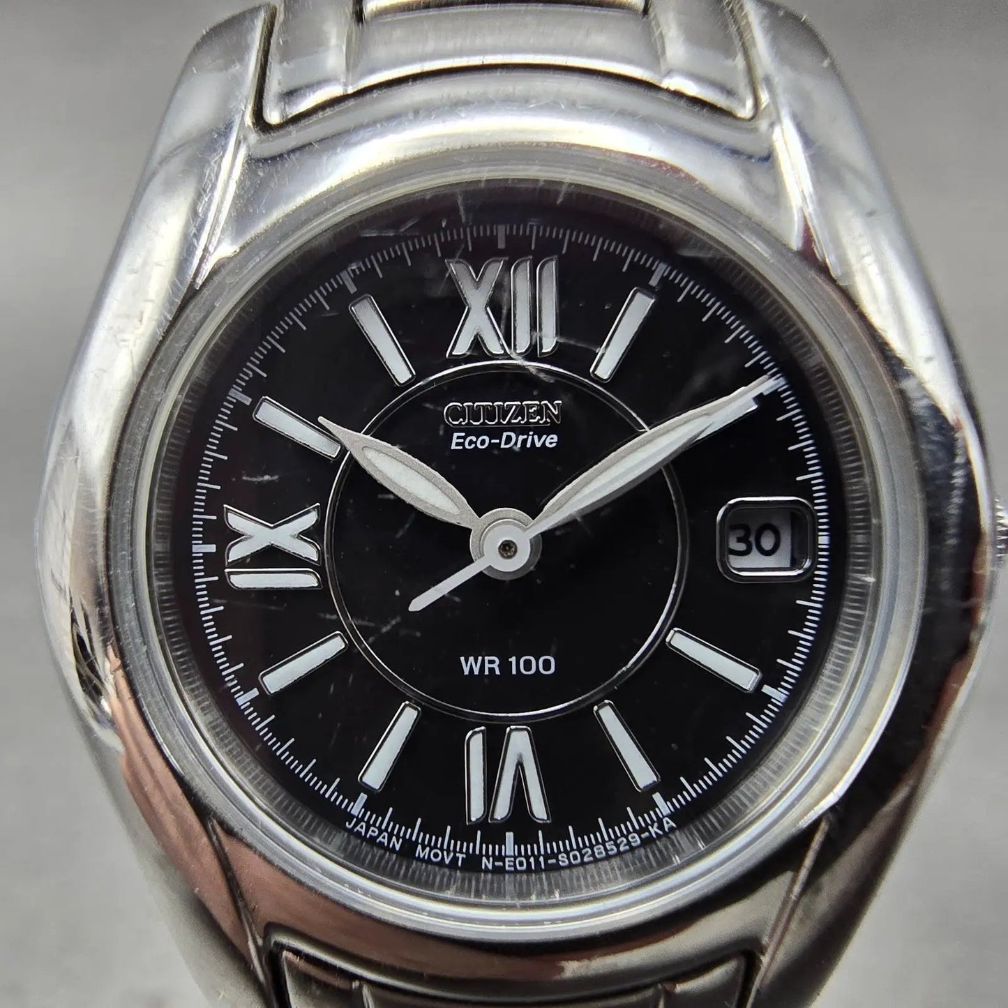 Citizen Watch Women 25mm Black Dial Silver Tone Date Round E011-S015502 Runs J231
