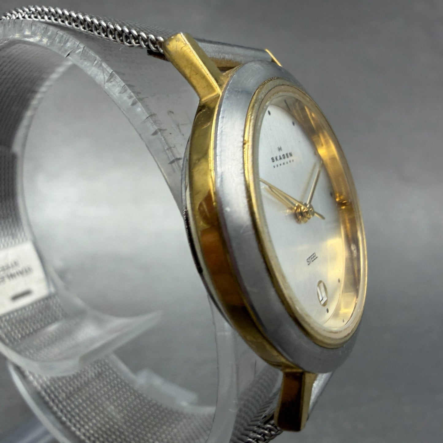 Skagen Watch Women 28mm Silver Dial Two Tone Date Round 16SGS New Battery ABCD3