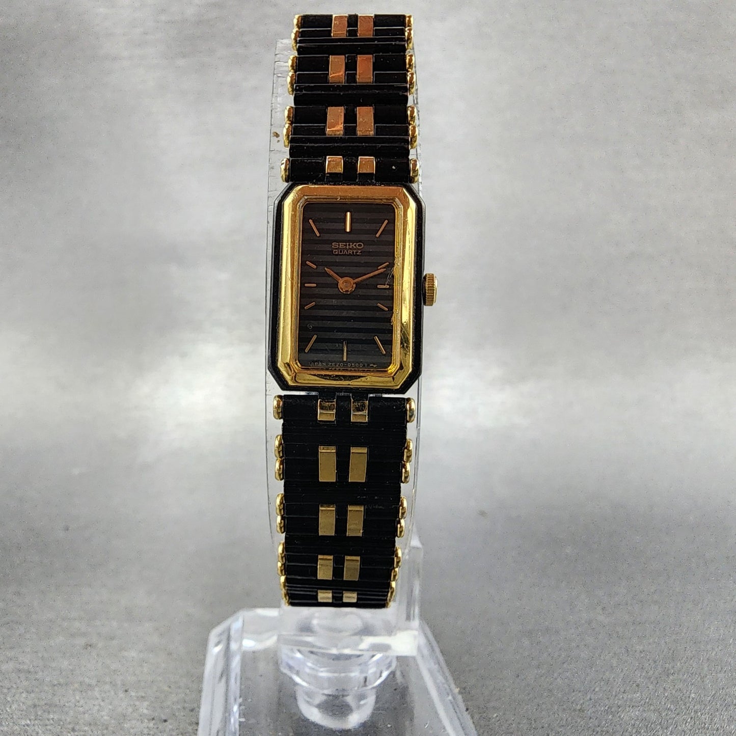 Seiko Tank Watch Women 14mm Black Dial Black & Gold Tone 2e205379 New Battery5