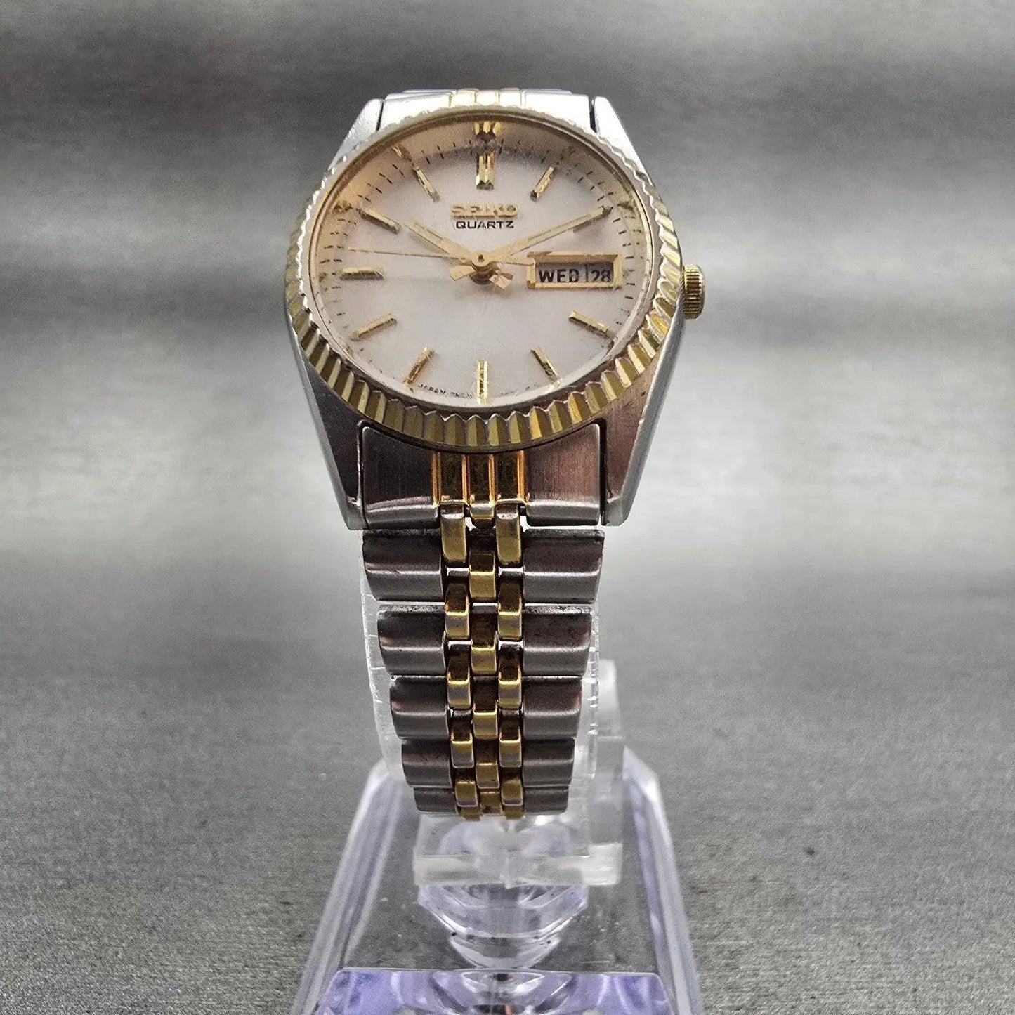 Seiko Watch Women 24mm Silver Dial Two Tone Daydate Round 7N83-0049 New Battery5