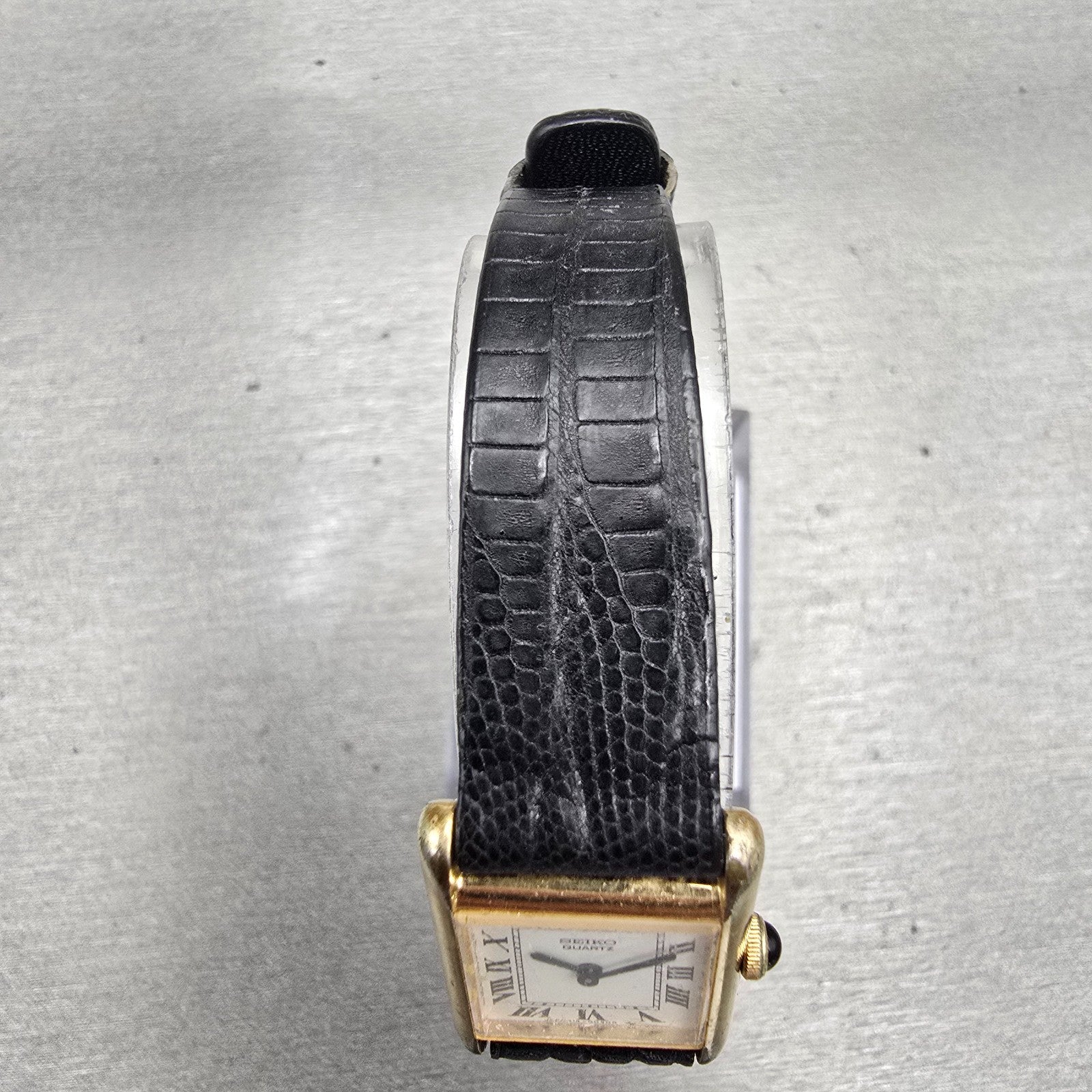 Seiko Tank Watch Women 17mm White Dial Gold Tone Rectangle 1400-5030 New Battery4