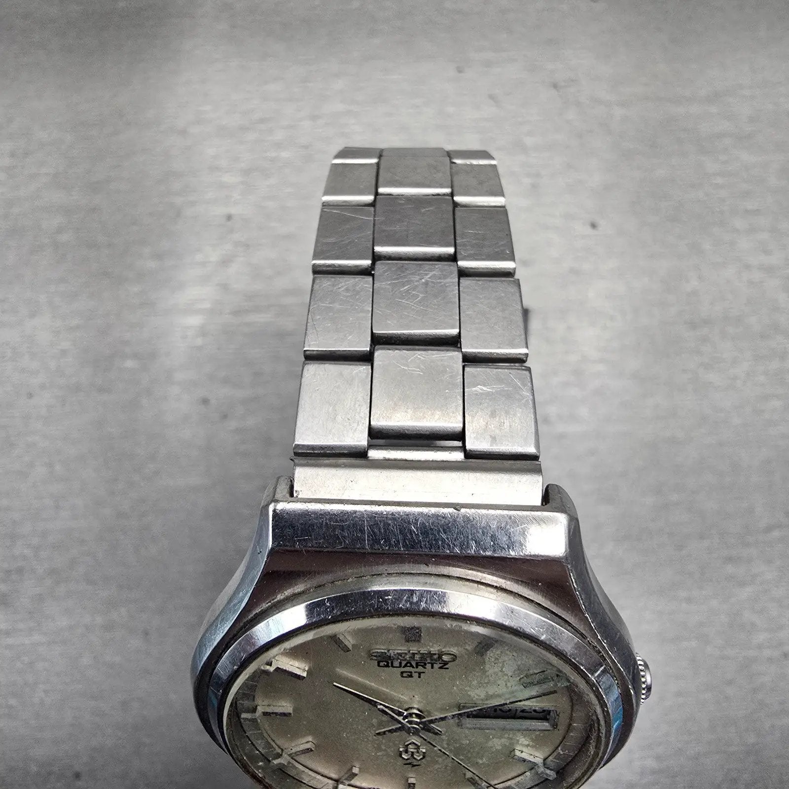 Seiko QT Watch Men 36mm Silver Dial Silver Tone Daydate Round 0823-8000 New Batt4