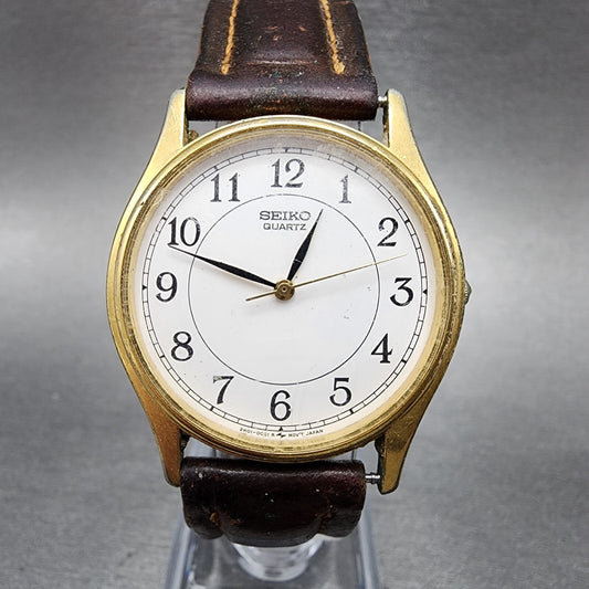Seiko Watch Men 32mm White Dial Gold Tone Round 2K01-0011 Vintage PARTS