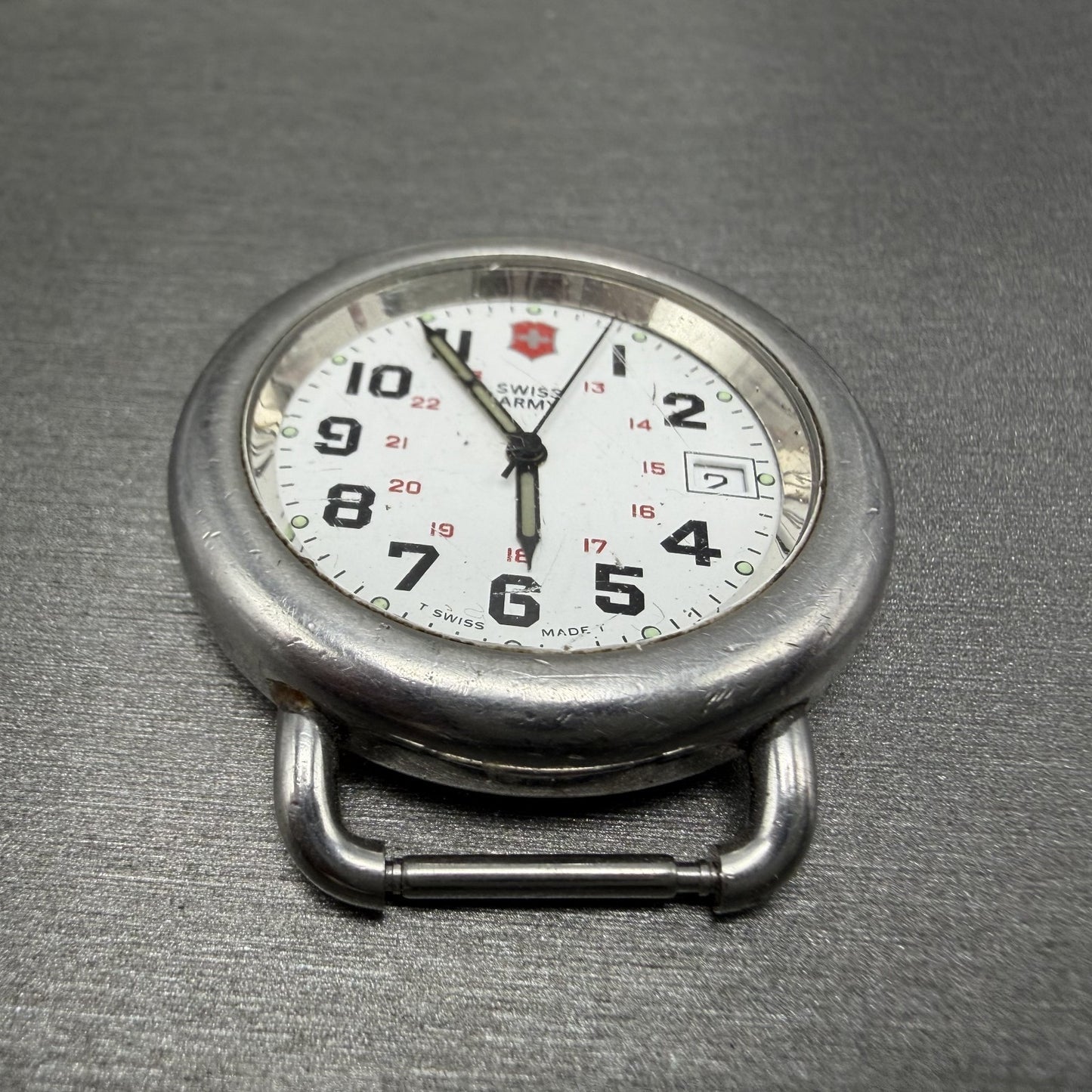 Victorinox Swiss Army Calvary Watch Men 37mm White Dial Steel NO CASEBACK PARTS3