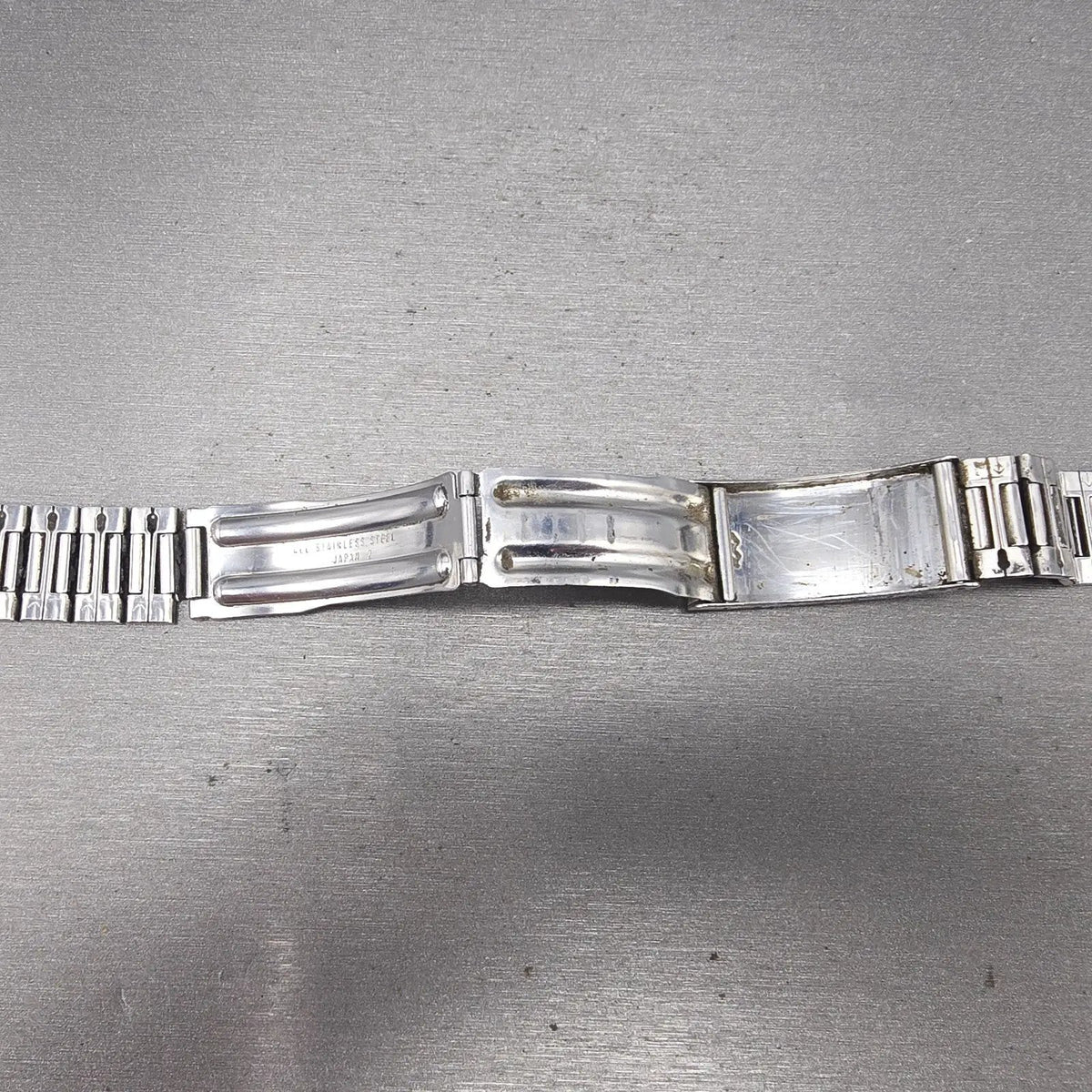Seiko SQ Bracelet 19mm Stainless Steel Silver Tone Tri Folding Clasp READ!! Z33512