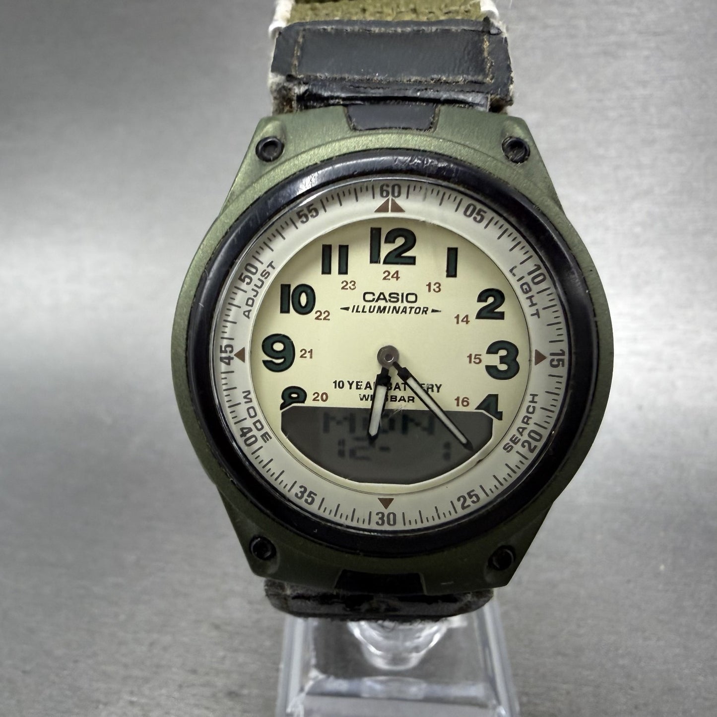Casio Illuminator Watch Men 40mm Analog Digital Green Alarm Chrono AW-80 New Bat0