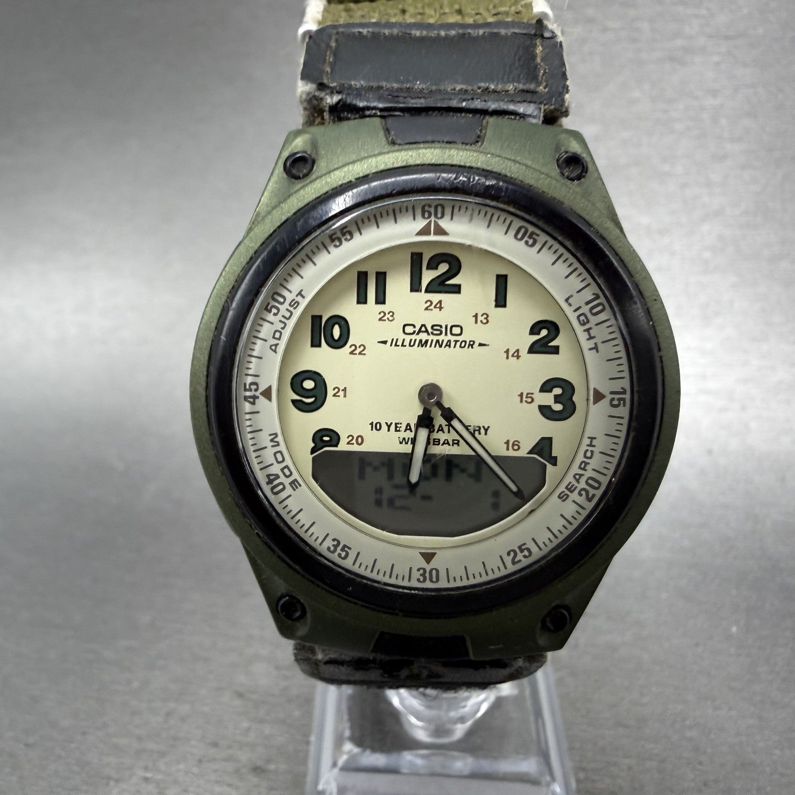Casio Illuminator Watch Men 40mm Analog Digital Green Alarm Chrono AW-80 New Bat0