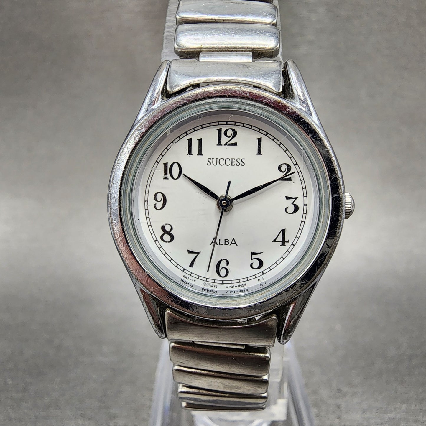 Seiko Alba Success Watch Women 25mm White Dial Silver Tone V7011l70 New Battery0