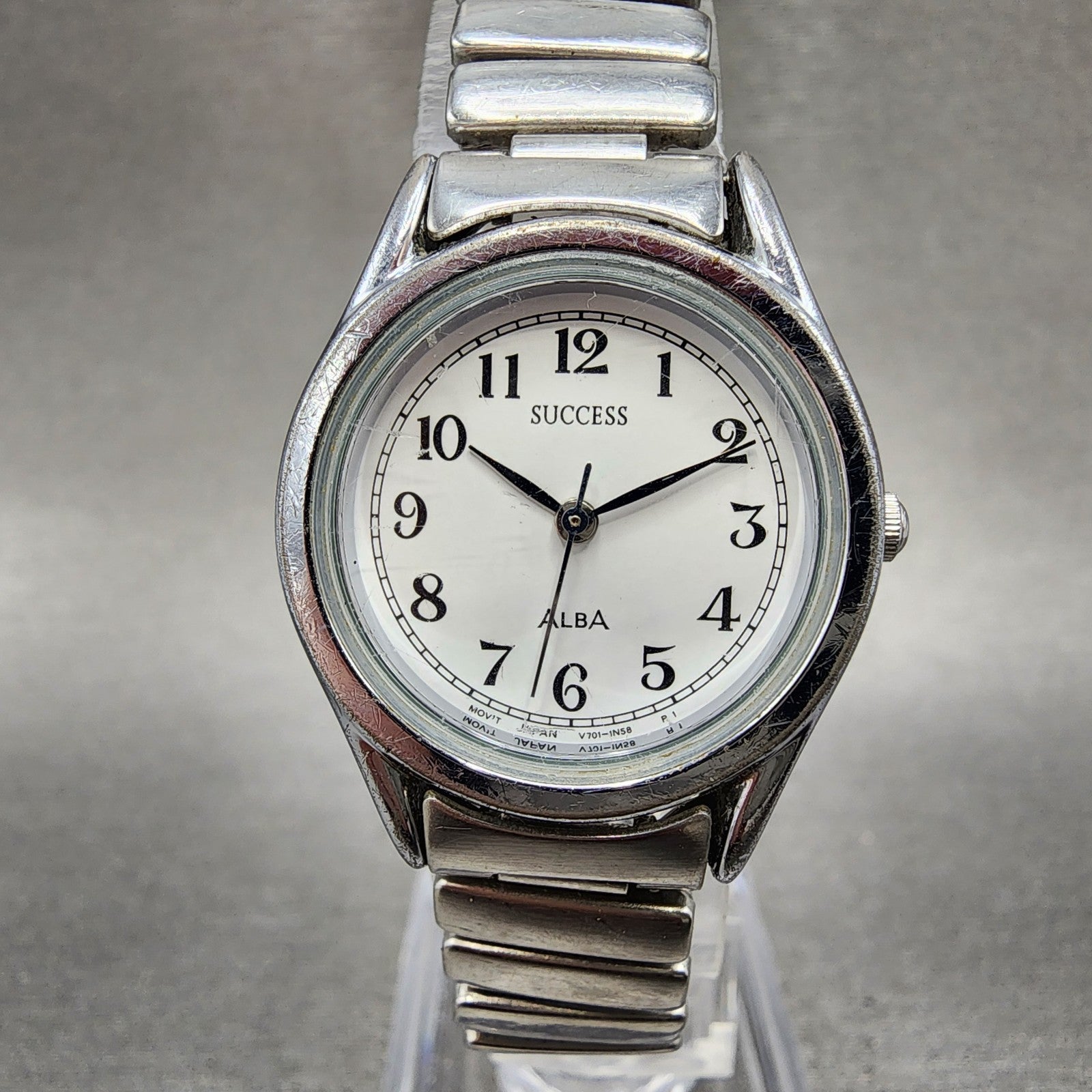 Seiko Alba Success Watch Women 25mm White Dial Silver Tone V7011l70 New Battery0