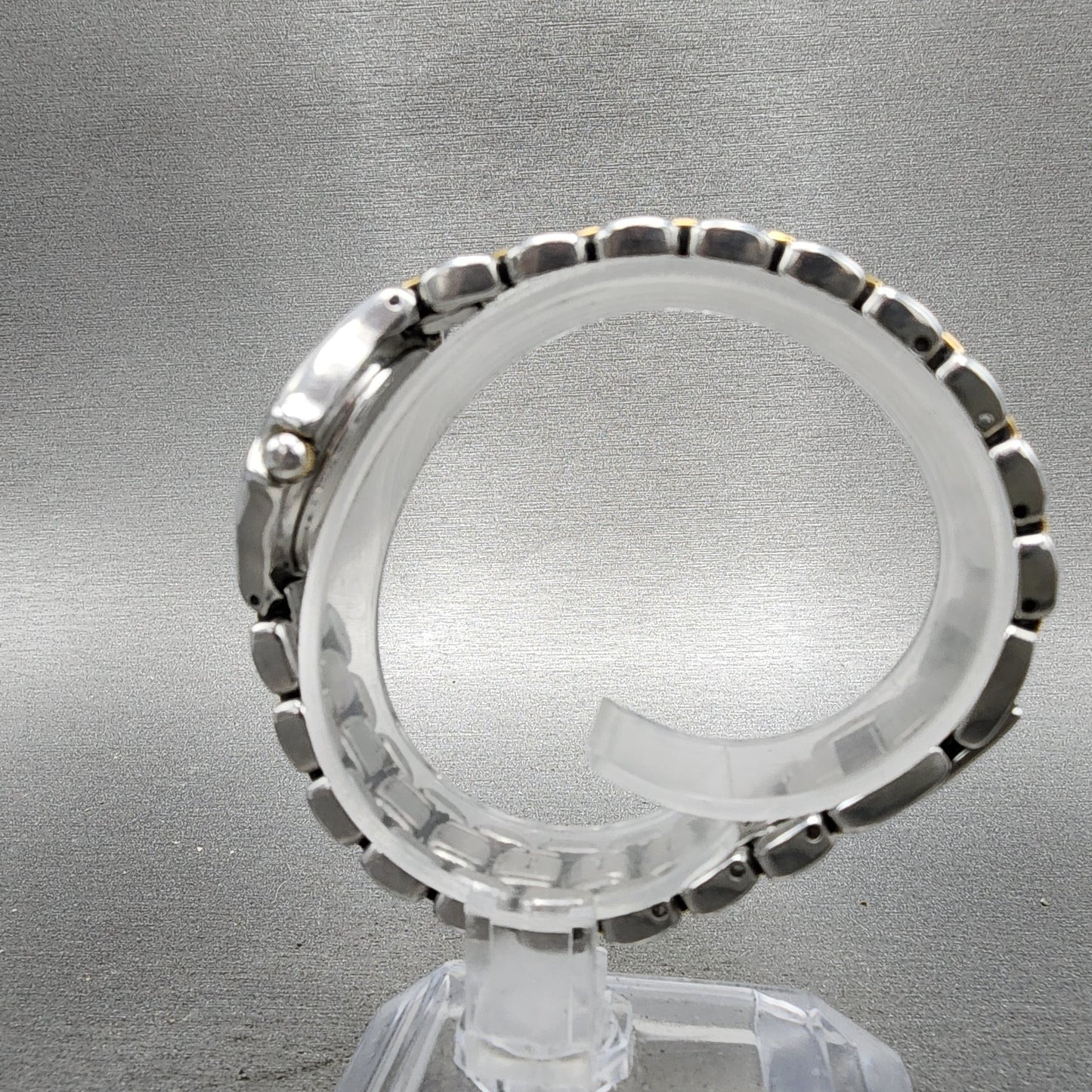 Seiko SQ 50 Watch Women 25mm White Dial Two Tone Date 7n820301 New Battery6