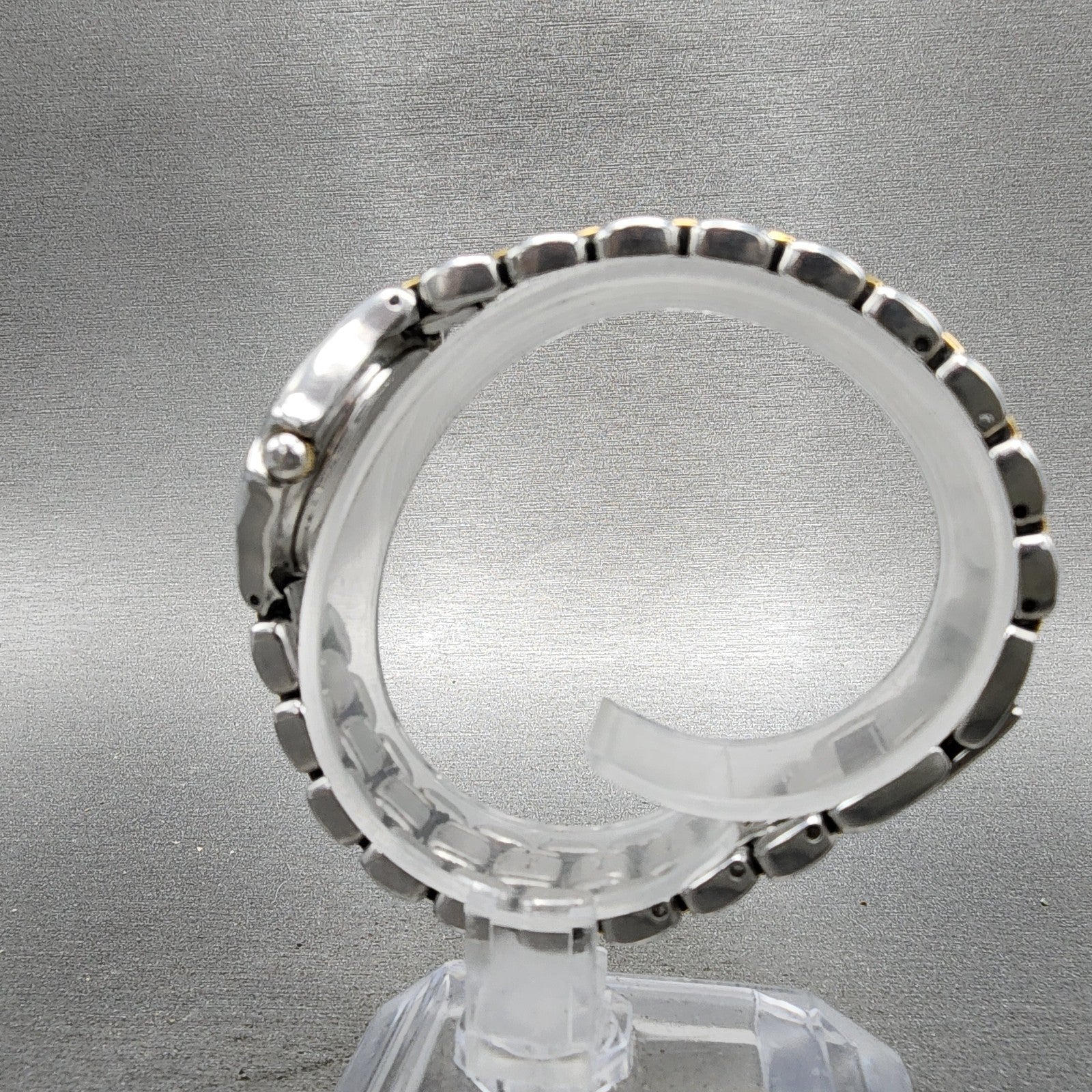 Seiko SQ 50 Watch Women 25mm White Dial Two Tone Date 7n820301 New Battery6