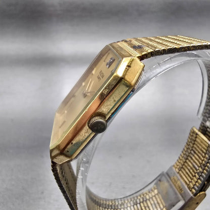 Bulova Watch Men 25mm Gold Dial Gold Tone Rectangle 92M45 New Battery Vintage2